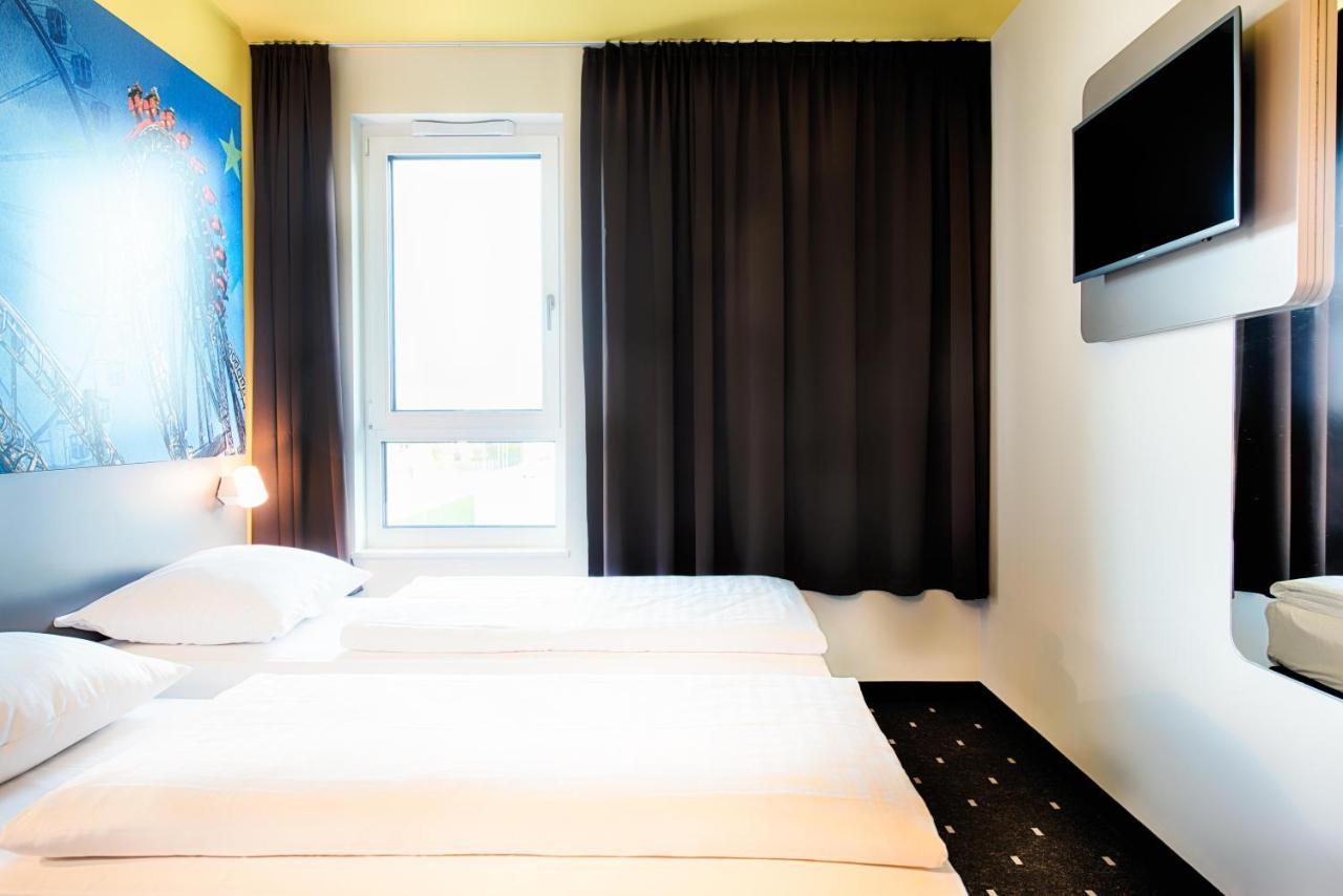 B&B Hotel Rust-Етенхайм Екстериор снимка